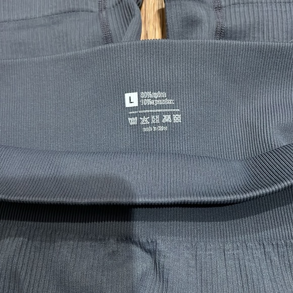 grey ribbed amazon biker shorts - Picture 3 of 3